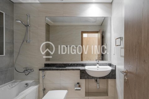 Apartment in Business Bay, Dubai, UAE 2 bedrooms, 105 sq.m. № 623017 - photo 11