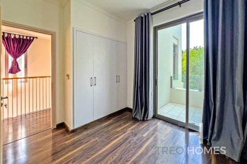 Villa in Reem, Dubai, UAE 3 bedrooms, 238 sq.m. № 597593 - photo 20