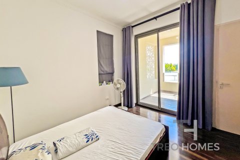 Villa in Reem, Dubai, UAE 3 bedrooms, 238 sq.m. № 597593 - photo 23