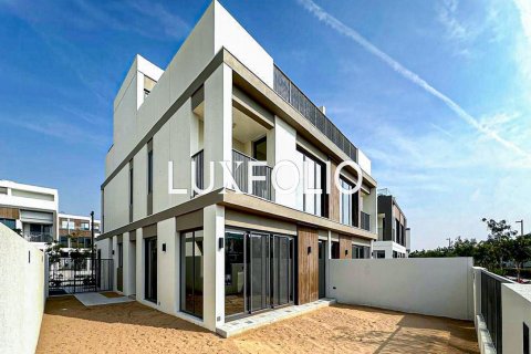 Vila v Tilal Al Ghaf, Dubai, SAE 4 ložnice, 220 m² Č.: 627233 - fotografie 1