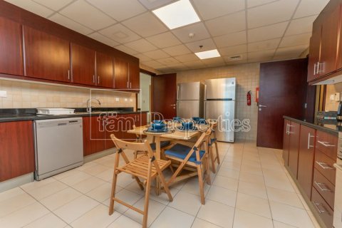 Apartment in Dubai Marina, UAE 3 bedrooms, 360.6 sq.m. № 610345 - photo 29