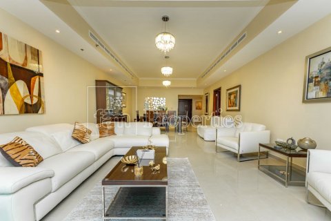 Apartment in Dubai Marina, UAE 3 bedrooms, 360.6 sq.m. № 610345 - photo 11