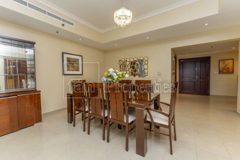 Apartment in Dubai Marina, UAE 3 bedrooms, 360.6 sq.m. № 610345 - photo 24