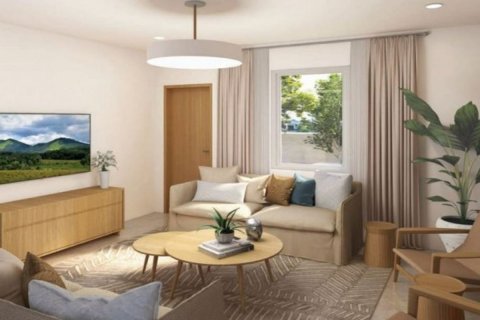 Townhouse in Khalifa City, Abu Dhabi, UAE 2 bedrooms, 124 sq.m. № 594313 - photo 5