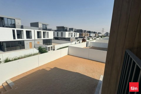 Villa til salg i Dubai, UAE 4 soveværelser, 389.3 kvm № 621587 - foto 8