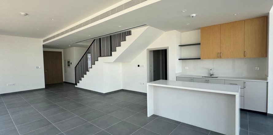 Villa i Dubai, UAE 4 soveværelser, 389.3 kvm № 621587