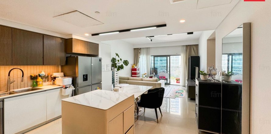 Apartment in Dubai, UAE 2 bedrooms, 99.6 sq.m. № 601433