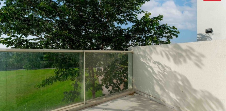 Adosado en Dubai, EAU 4 dormitorios, 112.2 m² № 624943