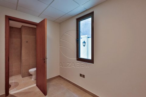 Shtëpi në qytet në Madinat Zayed, Abu Dhabi, Emiratet e Bashkuara Arabe 3 dhoma gjumi, 152 m2. № 615269 - Foto 9