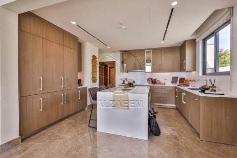 Villa til salg i Abu Dhabi, UAE 5 soveværelser, 454 kvm № 615554 - foto 12
