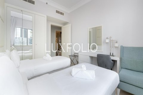 Apartemen di Downtown Dubai (Downtown Burj Dubai), UEA 3 kamar tidur, 142 m2 nomor 627439 - foto 11