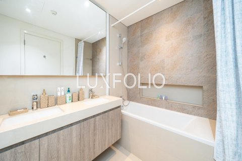 Apartment in Downtown Dubai (Downtown Burj Dubai), Dubai, UAE 3 bedrooms, 160 sq.m. № 627440 - photo 19