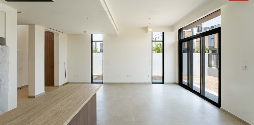 Řadový dům v Dubai, SAE 4 ložnice, 244.8 m² Č.: 624832