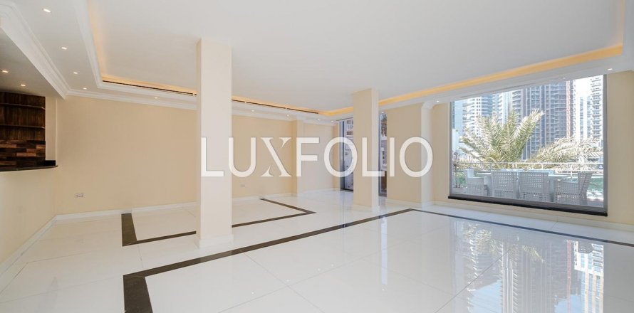 Vilë në Dubai Marina, Emiratet e Bashkuara Arabe 3 dhoma gjumi, 461 m2. № 628161
