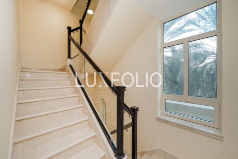 Vilë në Dubai Marina, Emiratet e Bashkuara Arabe 3 dhoma gjumi, 461 m2. № 628161 - Foto 7
