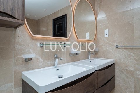 Vilë në Dubai Marina, Emiratet e Bashkuara Arabe 3 dhoma gjumi, 461 m2. № 628161 - Foto 13
