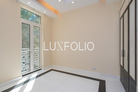 Vilë në Dubai Marina, Emiratet e Bashkuara Arabe 3 dhoma gjumi, 461 m2. № 628161 - Foto 14