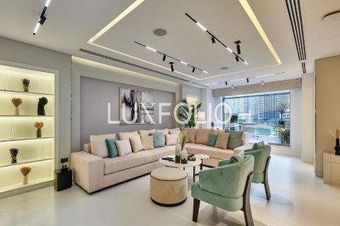 Villa til leie i Dubai Marina, Dubai, Emiratene 5 soverom, 464 kvm Nr. 628165 - Foto 1