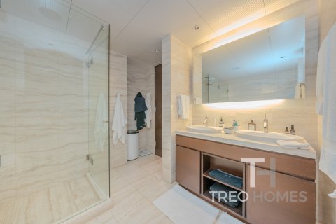 Apartment in Burj Khalifa, Dubai, UAE 2 bedrooms, 189 sq.m. № 586402 - photo 12