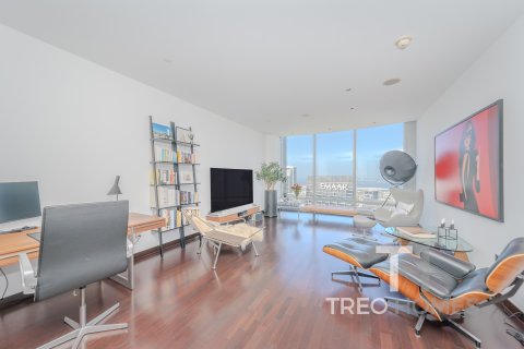 Apartment in Burj Khalifa, Dubai, UAE 2 bedrooms, 189 sq.m. № 586402 - photo 2