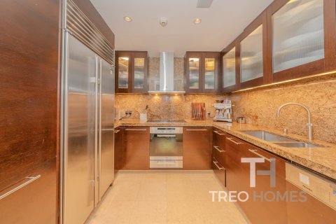 Apartment in Burj Khalifa, Dubai, UAE 2 bedrooms, 189 sq.m. № 586402 - photo 7