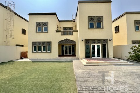 阿联酋 Dubai Jumeirah Park 待售 : 3 卧, 285 平方米 , 编号586401 - 照片 1