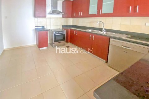 Jumeirah Beach Residence, Dubai, UAE의 임대용 아파트 침실 3개, 179제곱미터 번호 627190 - 사진 2