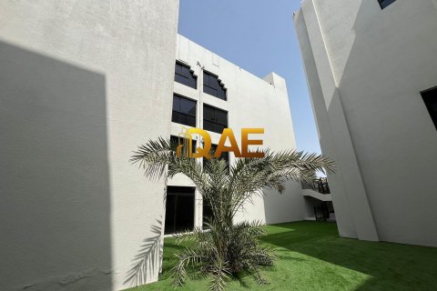 阿联酋 Dubai Mirdif 待租 : 4 卧, 144.2 平方米 , 编号576002 - 照片 24