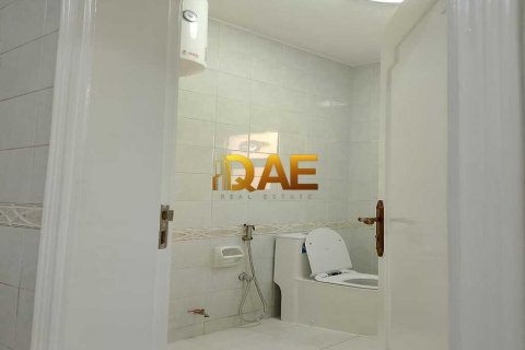 Vila di Mirdif, Dubai, UAE 6 bilik tidur, 929 meter persegi № 576001 - foto 13