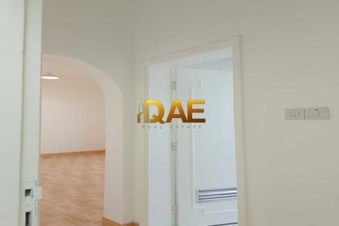 Vila di Mirdif, Dubai, UAE 6 bilik tidur, 929 meter persegi № 576001 - foto 8