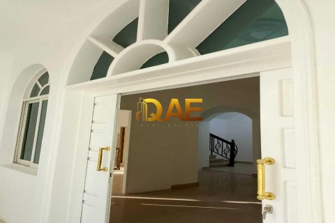 Vila di Mirdif, Dubai, UAE 6 bilik tidur, 929 meter persegi № 576001 - foto 15