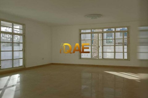 Vila di Mirdif, Dubai, UAE 6 bilik tidur, 929 meter persegi № 576001 - foto 3