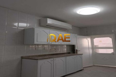 Vila di Mirdif, Dubai, UAE 6 bilik tidur, 929 meter persegi № 576001 - foto 17