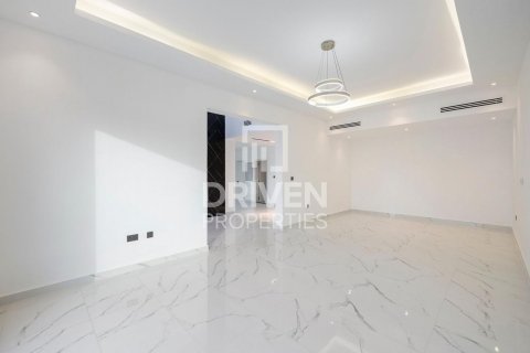 Vila v Al Quoz, Dubai, SAE 5 ložnice, 505 m² Č.: 603310 - fotografie 8