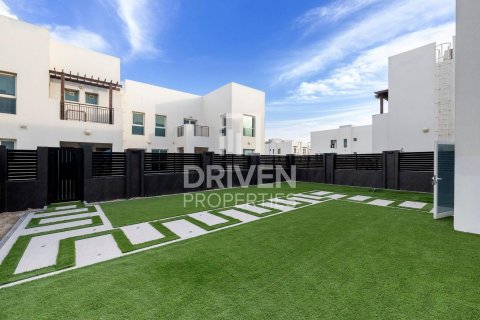 Vila v Al Quoz, Dubai, SAE 5 ložnice, 505 m² Č.: 603310 - fotografie 13