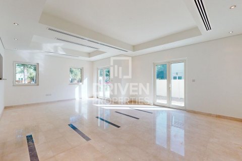 Shtëpi në qytet në Al Furjan, Dubai, Emiratet e Bashkuara Arabe 3 dhoma gjumi, 301 m2. № 603195 - Foto 3