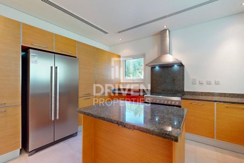 Shtëpi në qytet në Al Furjan, Dubai, Emiratet e Bashkuara Arabe 3 dhoma gjumi, 301 m2. № 603195 - Foto 9