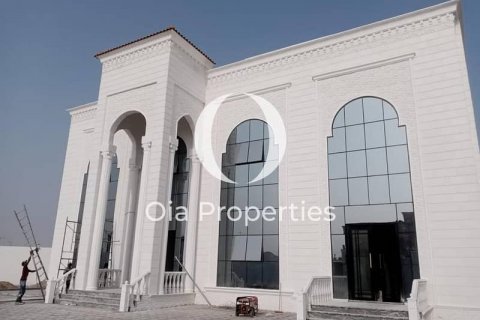 Vilë në Abu Dhabi, Emiratet e Bashkuara Arabe 7 dhoma gjumi, 683 m2. № 406050 - Foto 15