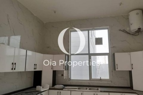 Vilë në Abu Dhabi, Emiratet e Bashkuara Arabe 7 dhoma gjumi, 683 m2. № 406050 - Foto 21