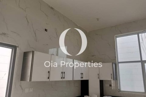 Vilë në Abu Dhabi, Emiratet e Bashkuara Arabe 7 dhoma gjumi, 683 m2. № 406050 - Foto 19