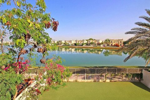 Villa in The Springs, Dubai, UAE 3 bedrooms, 282 sq.m. № 625915 - photo 1