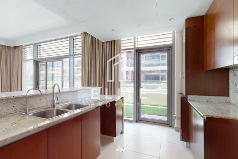 Byt v Dubai Hills Estate, Dubai, SAE 3 ložnice, 232 m² Č.: 623476 - fotografie 15