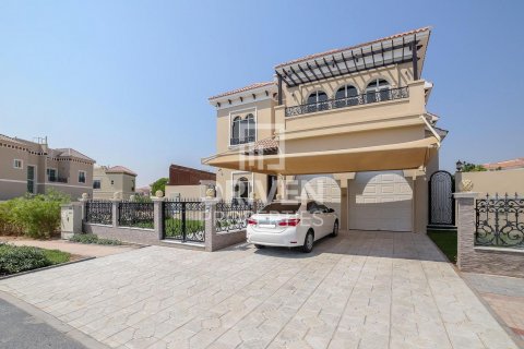 Villa in The Villa, Dubai, UAE 6 bedrooms, 465 sq.m. № 602556 - photo 10