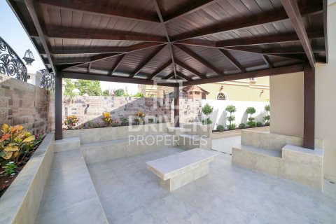 Villa in The Villa, Dubai, UAE 6 bedrooms, 465 sq.m. № 602556 - photo 12
