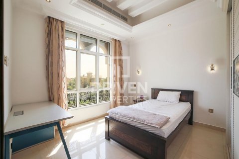 Villa in The Villa, Dubai, UAE 6 bedrooms, 465 sq.m. № 602556 - photo 20