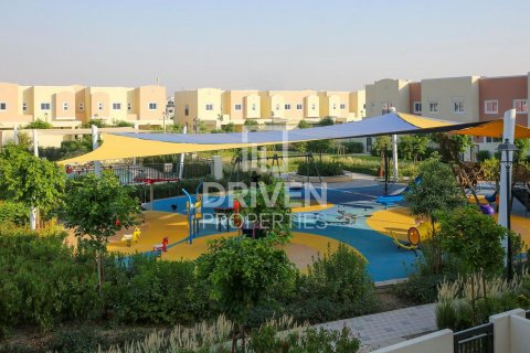 Rumah bandar di Dubai Land, Dubai, UAE 4 bilik tidur, 216 meter persegi № 602555 - foto 23