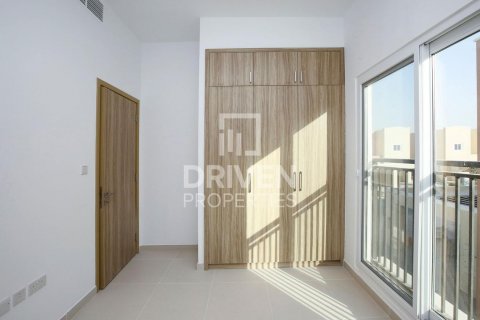 Rumah bandar di Dubai Land, Dubai, UAE 4 bilik tidur, 216 meter persegi № 602555 - foto 15