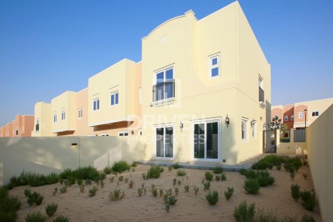 Rumah bandar di Dubai Land, Dubai, UAE 4 bilik tidur, 216 meter persegi № 602555 - foto 16