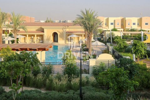 Rumah bandar di Dubai Land, Dubai, UAE 4 bilik tidur, 216 meter persegi № 602555 - foto 27