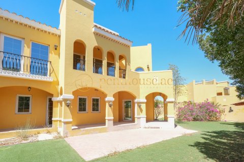 Řadový dům v Dubai Land, SAE 3 ložnice, 531 m² Č.: 593519 - fotografie 1